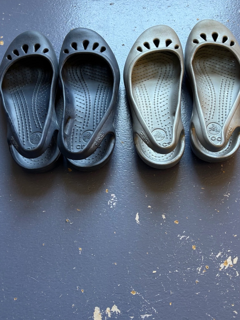 CROCS size 7W,Set of 2